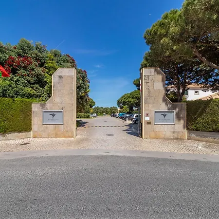 Villa Cascais, Bicuda Cascais