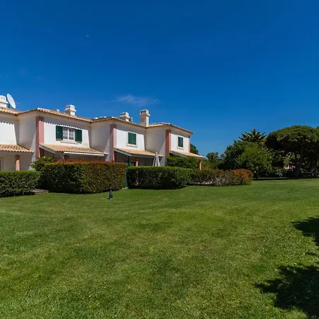 Villa Cascais, Bicuda Cascaes